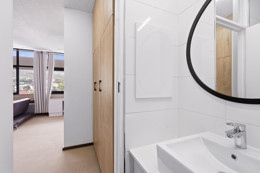 To Let 0 Bedroom Property for Rent in Oranjezicht Western Cape